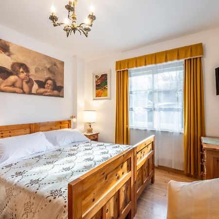 Olimpia Lodge Cortina d'Ampezzo Bagian luar foto