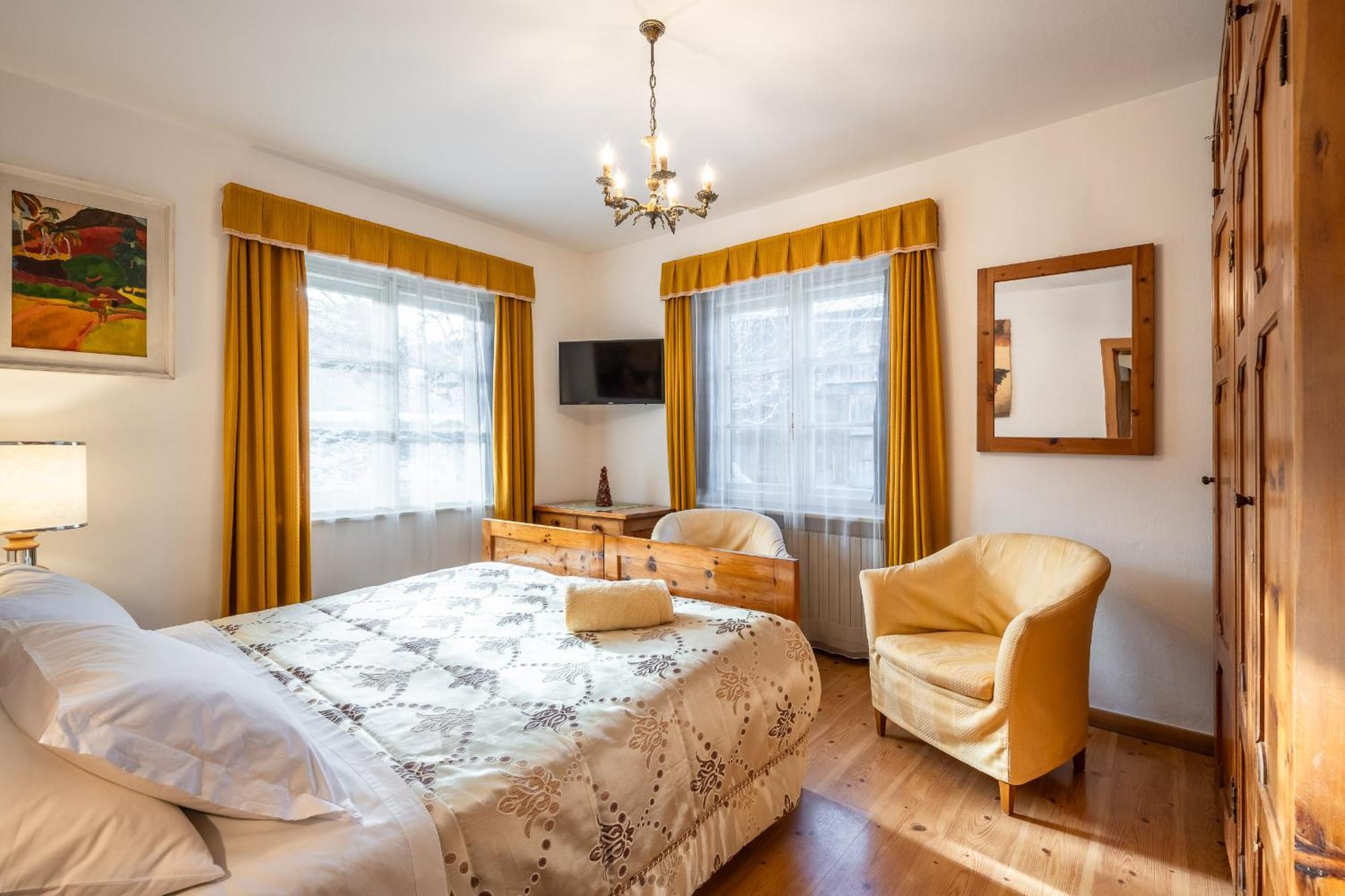 Olimpia Lodge Cortina d'Ampezzo Bagian luar foto